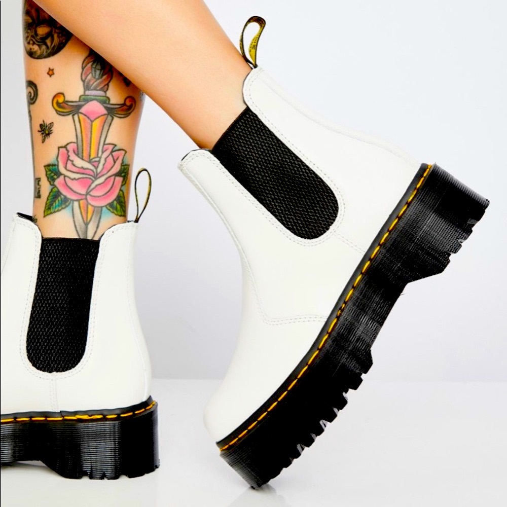 NEW Dr Martens 2976 Quad Platform Chelsea Boots